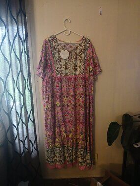 Rusttydustty pink and white floral print maxi dress Size 3XL